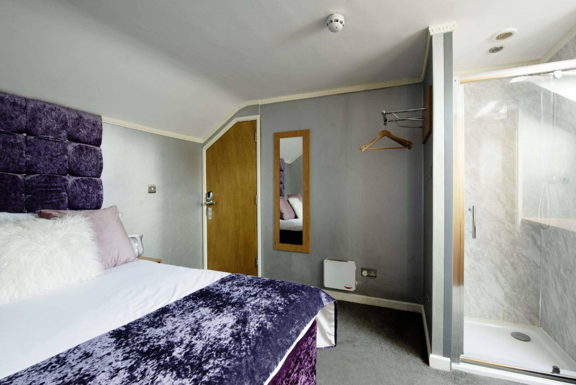 Hotels 24-7 - The Old Victoria Hotel Newport  Eksteriør bilde
